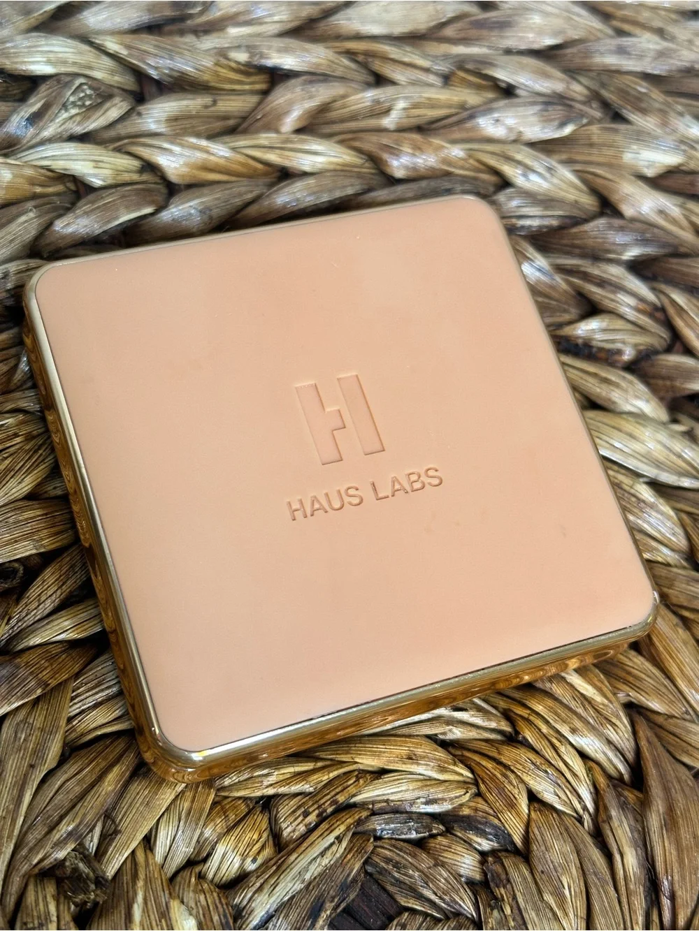 Like new Haus Labs Power Sculpt Velvet Bronzer shade Bronzed Umber Light